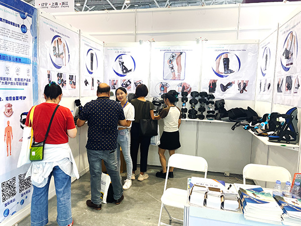 BHW Medical Equipment – International Exhibition Booth